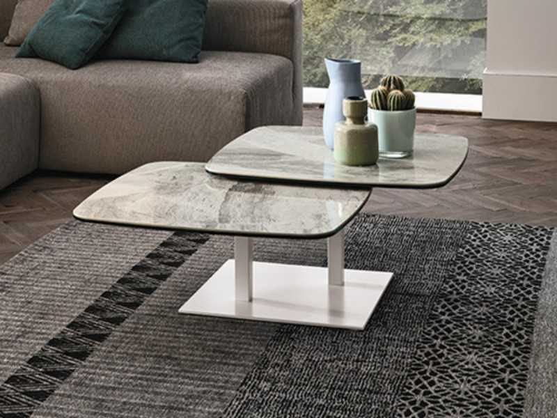 Mesa de centro con base en acero inoxidable lacado y tapas de mármol porcelánico - AALST