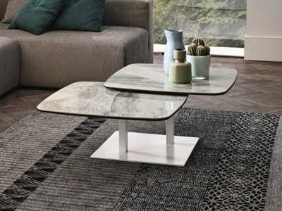 Mesa de centro con base en acero inoxidable lacado y tapas de mármol porcelánico - AALST