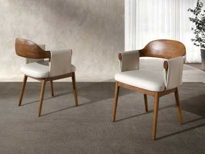 Chaise design en bois et tapissé en cuir synthétique - AAL Chaise design en bois et tapissé en cuir synthétique - AAL