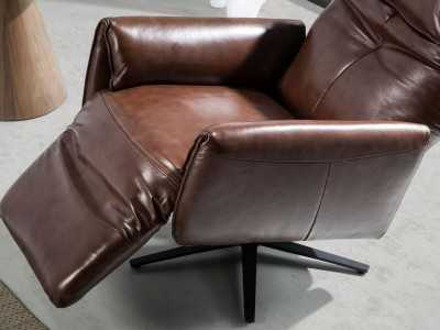 Sillón giratorio con doble mecanismo relax tapizado en piel genuina - PIETRO Sillón giratorio con doble mecanismo relax tapizado en piel genuina - PIETRO