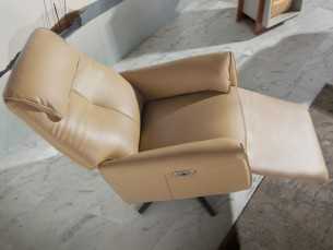 Fauteuil pivotant avec double mécanisme de relaxation tapissé de cuir véritable - PIETRO ARENA 2