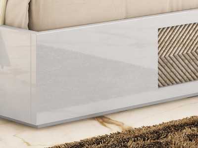 Cama completa de diseño moderno lacado y tapizado con detalle central - ZOÉ