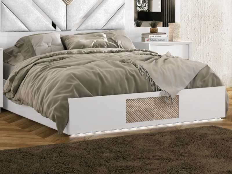 Lit complet avec tête de lit XXL tapissé et laquée au design moderne - GINETTE