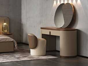 Bureau/coiffeuse tapissé avec plateau et socle en bois - ABA A 2