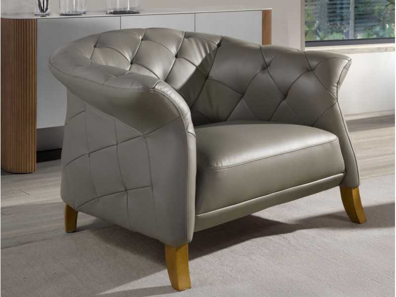 Sillón tipo chester tapizado en piel genuina - ALBERTINE