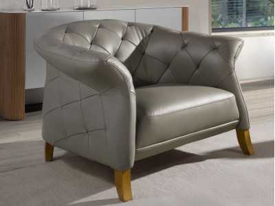 Sillón tipo chester tapizado en piel genuina - ALBERTINE