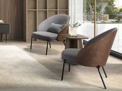 Fauteuil design moderne avec structure en bois et pieds en acier inoxydable - TALLIN