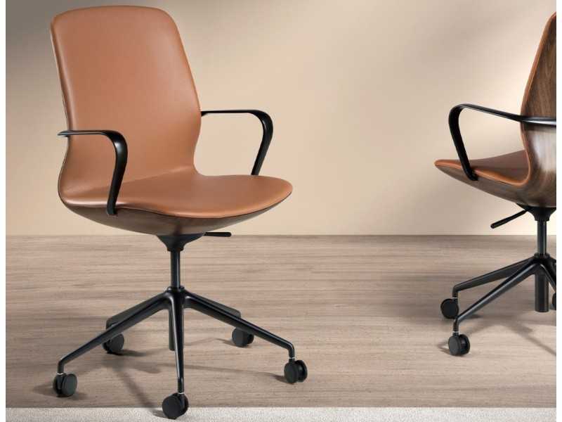 Designer swivel chair - ALVIA