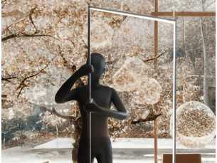 Lámpara escultura de fibra de vidrio lacado negro - PORTE 2