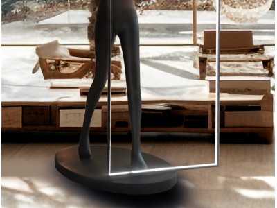 Lámpara escultura de fibra de vidrio lacado negro - PORTE