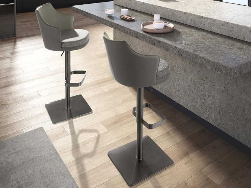 Modern design swivel stool - METZ