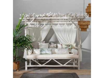 Balinese teak wood bed - NELKE